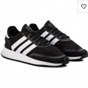 Adidas Iniki Runner in Black Size 8